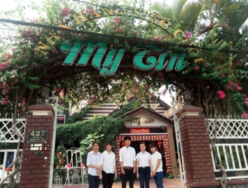 Nhà hàng Mỹ Tín