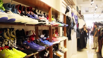 Shop thể thao thời trang Nguyễn Tám